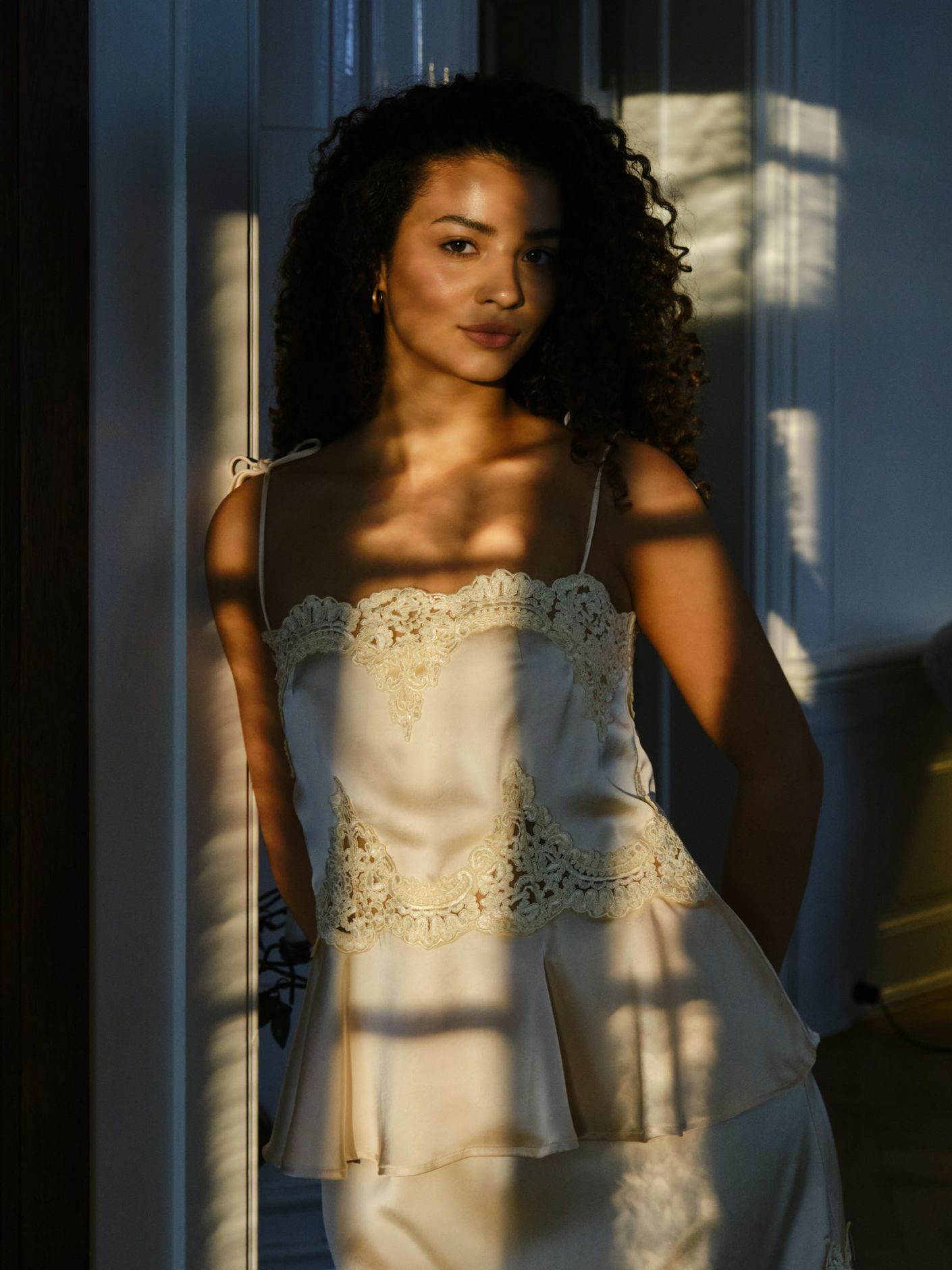 Kaela Heavy Sateen Lace Top Light Yellow