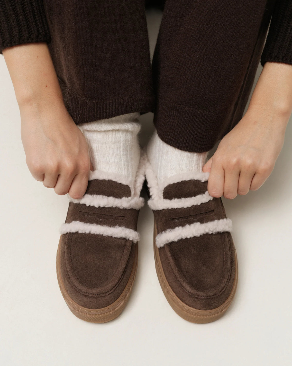 Mule Wool Dark Brown