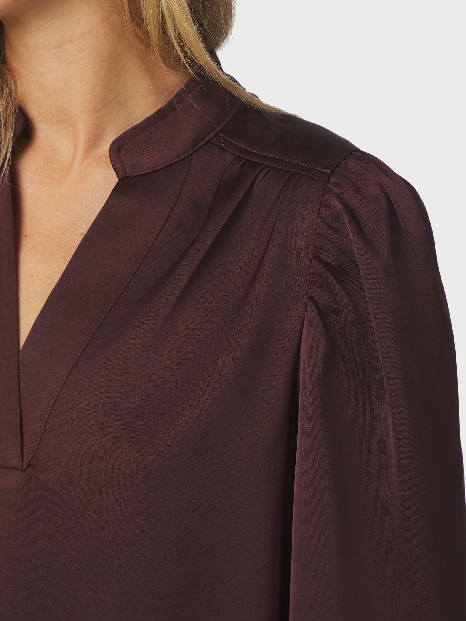 Rosslyn Heavy Sateen Blouse Burgundy