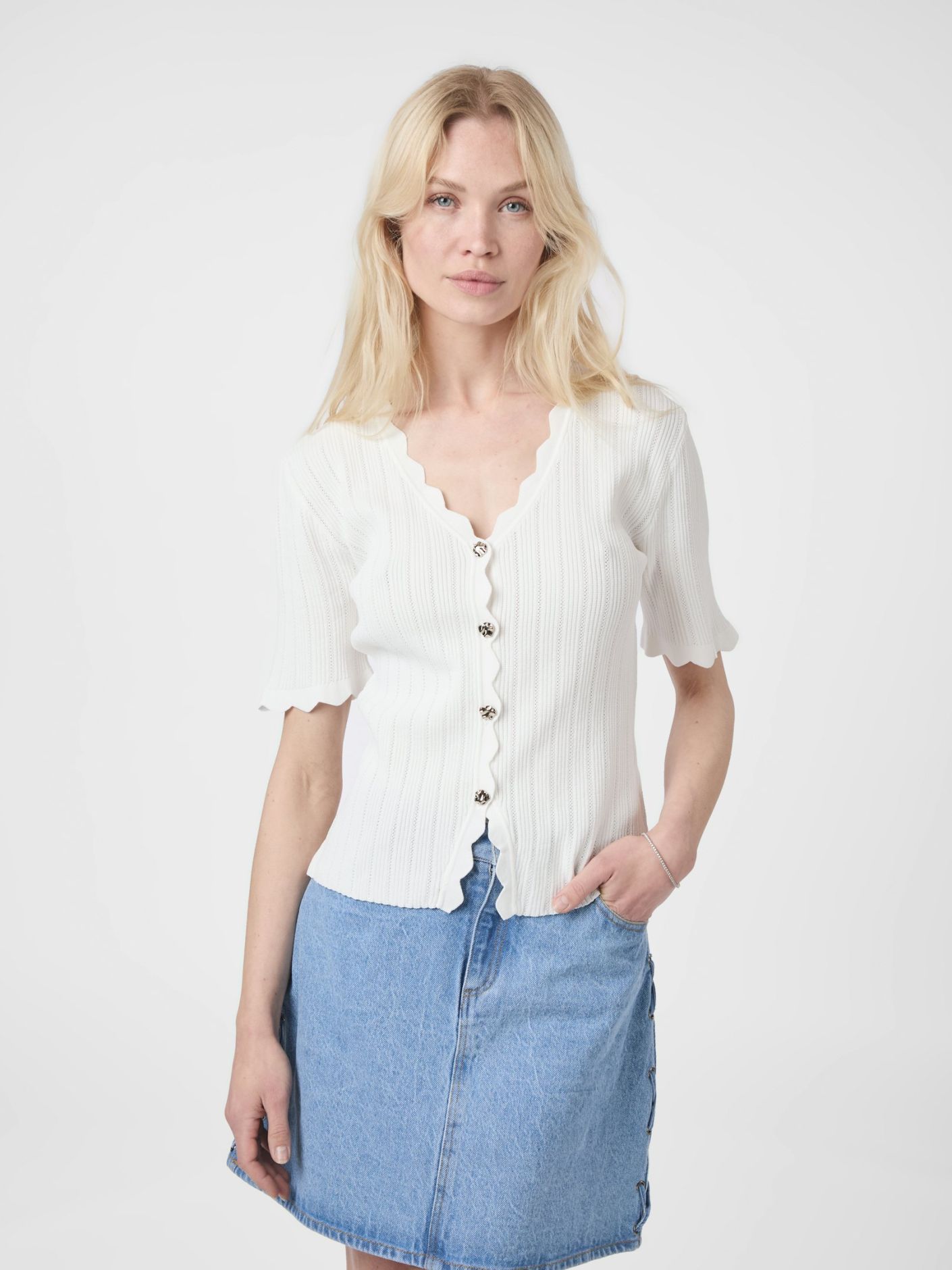 Larifa Stitch Knit Tee White