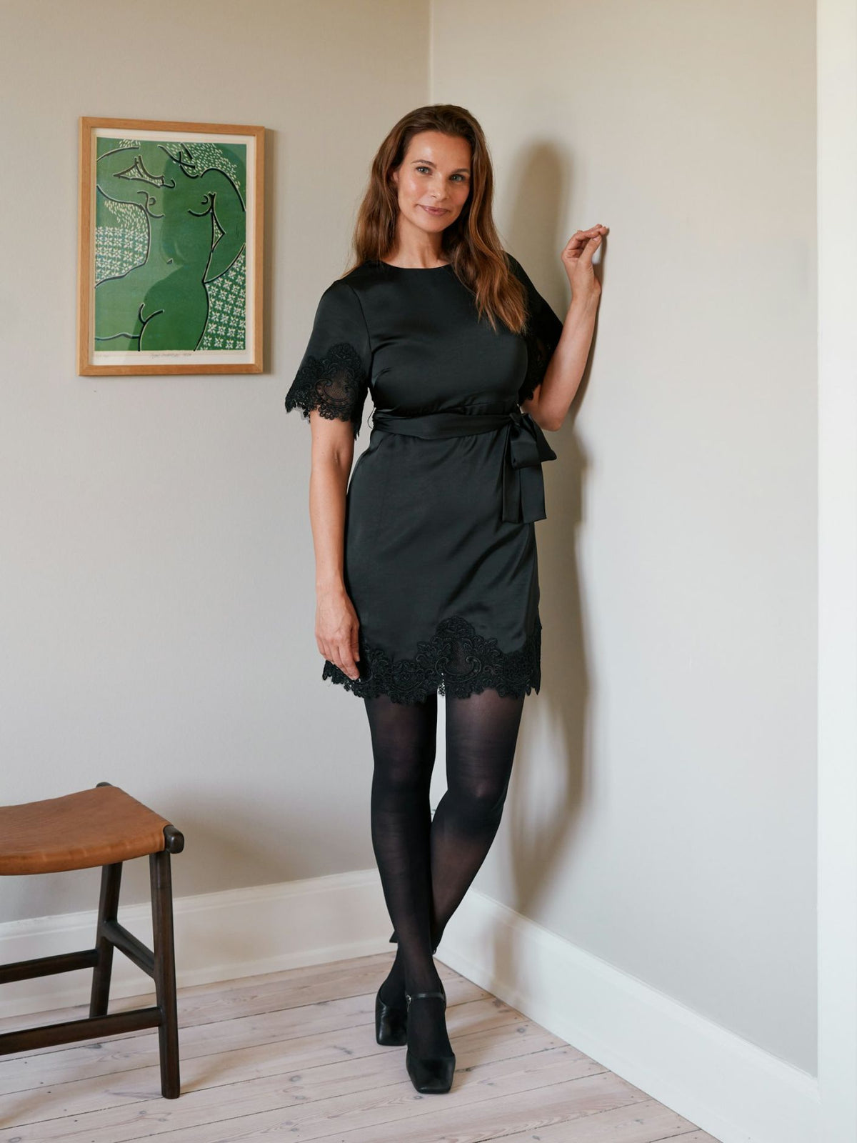 Xelina Satin Lace Dress Black