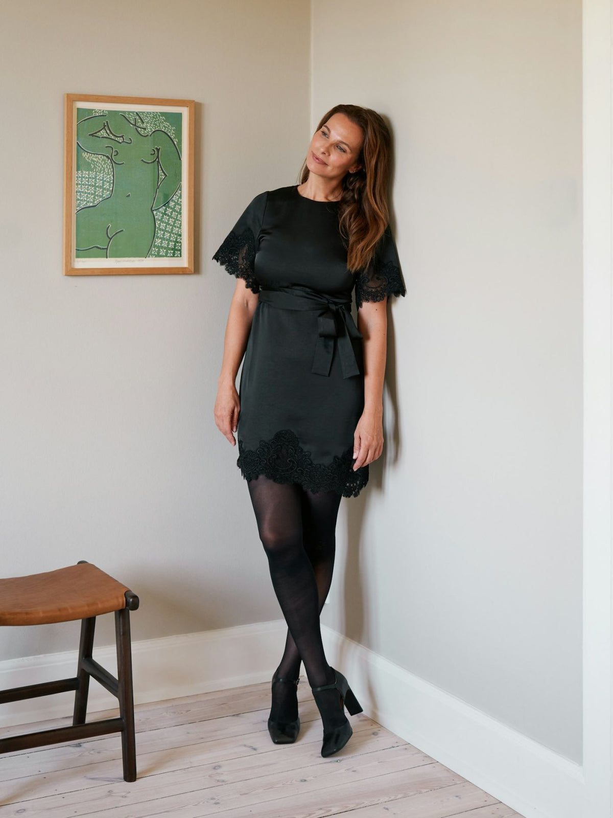 Xelina Satin Lace Dress Black