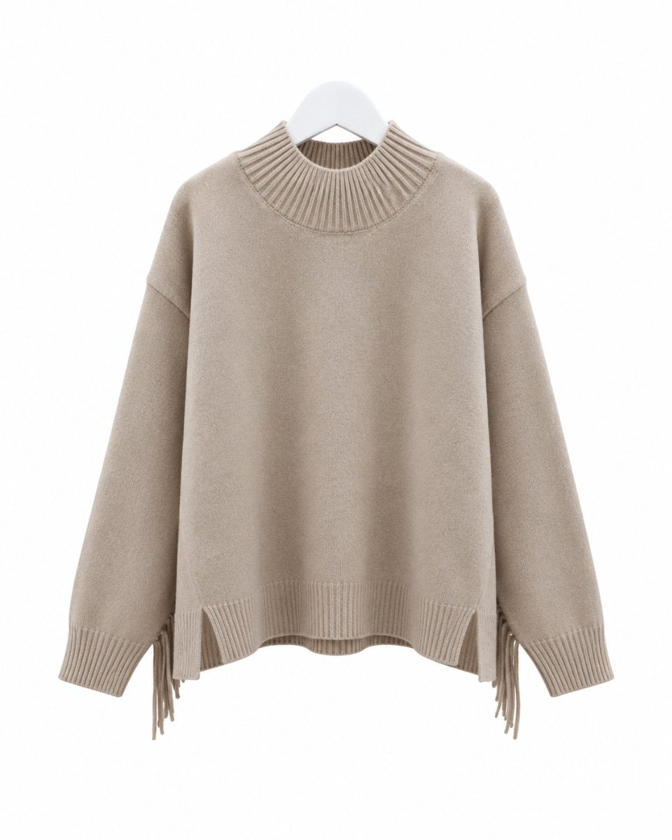 Sweater with fringes brown