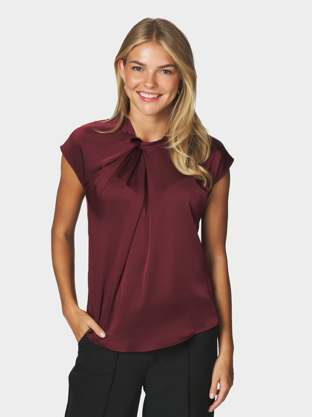 Fleur Drapy Sateen Blouse Burgundy
