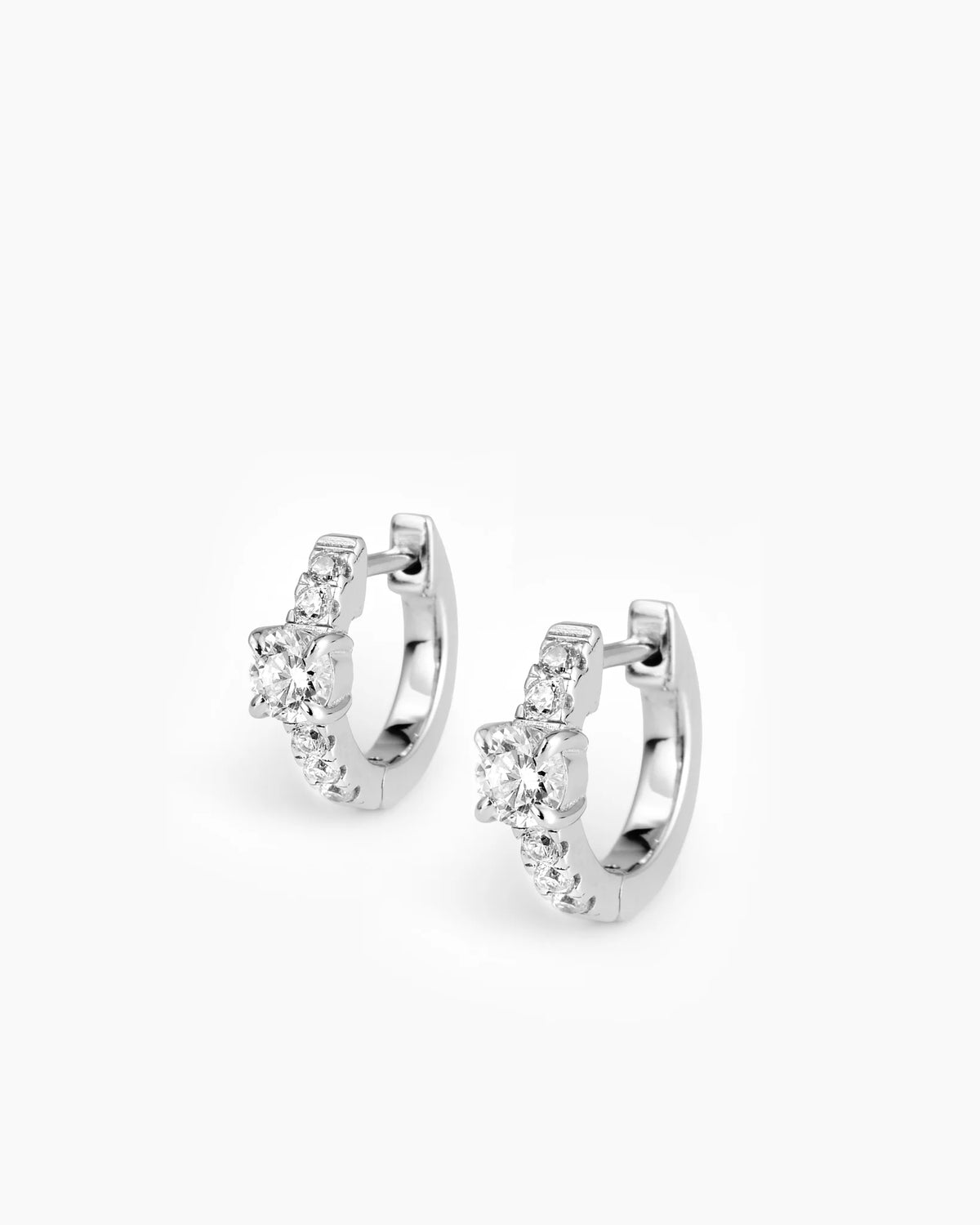 Solitaire Huggies Silver