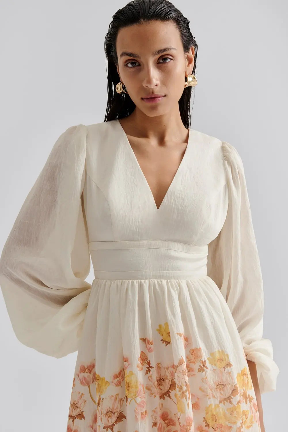 Sasia Deep V-neck Midi Dress Cream Peony