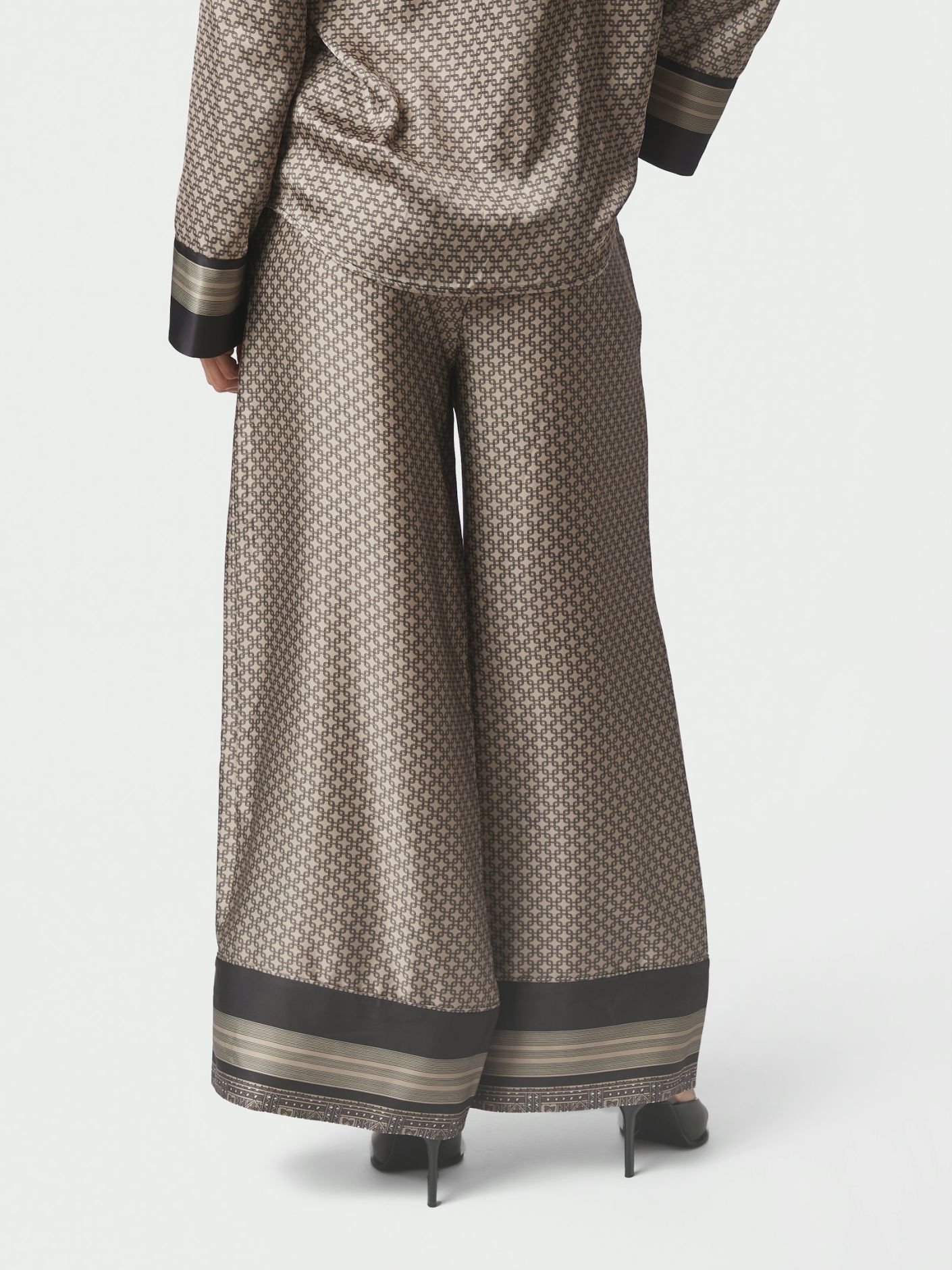 Sora Pattern Pants Beige
