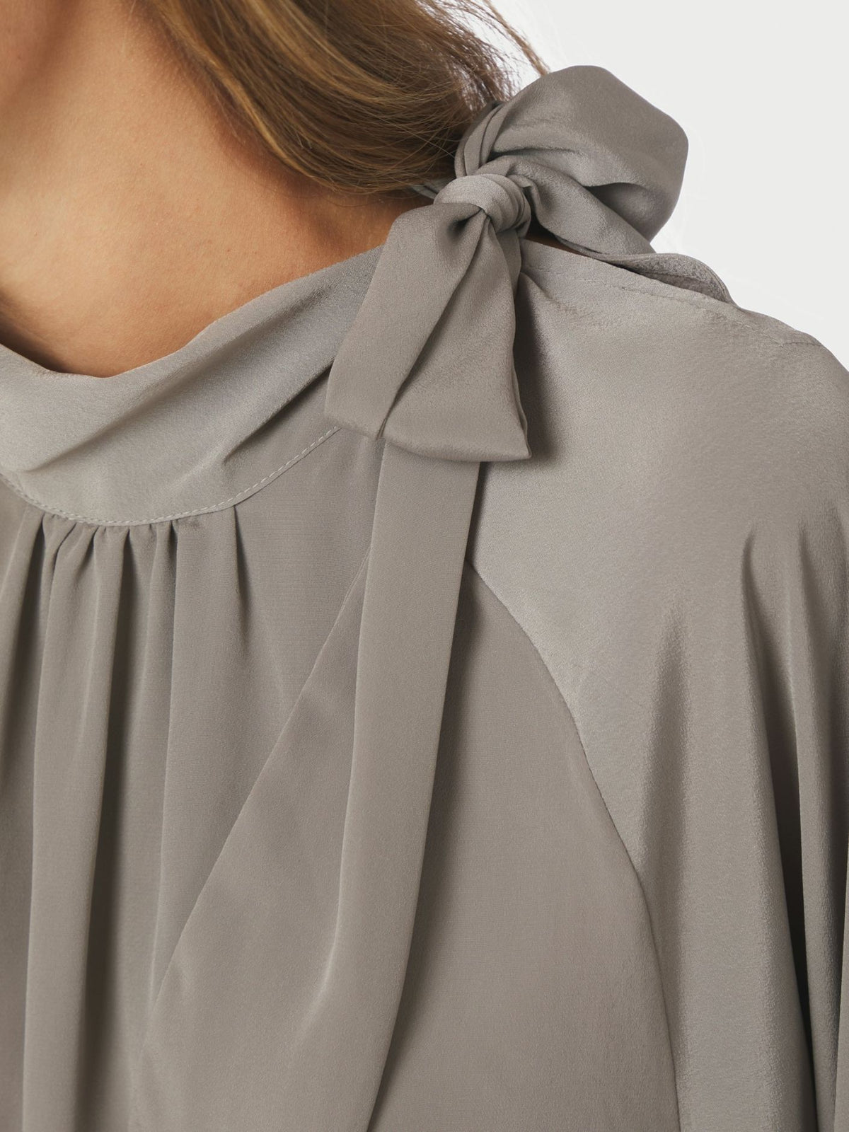 Saline Blouse Warm Grey