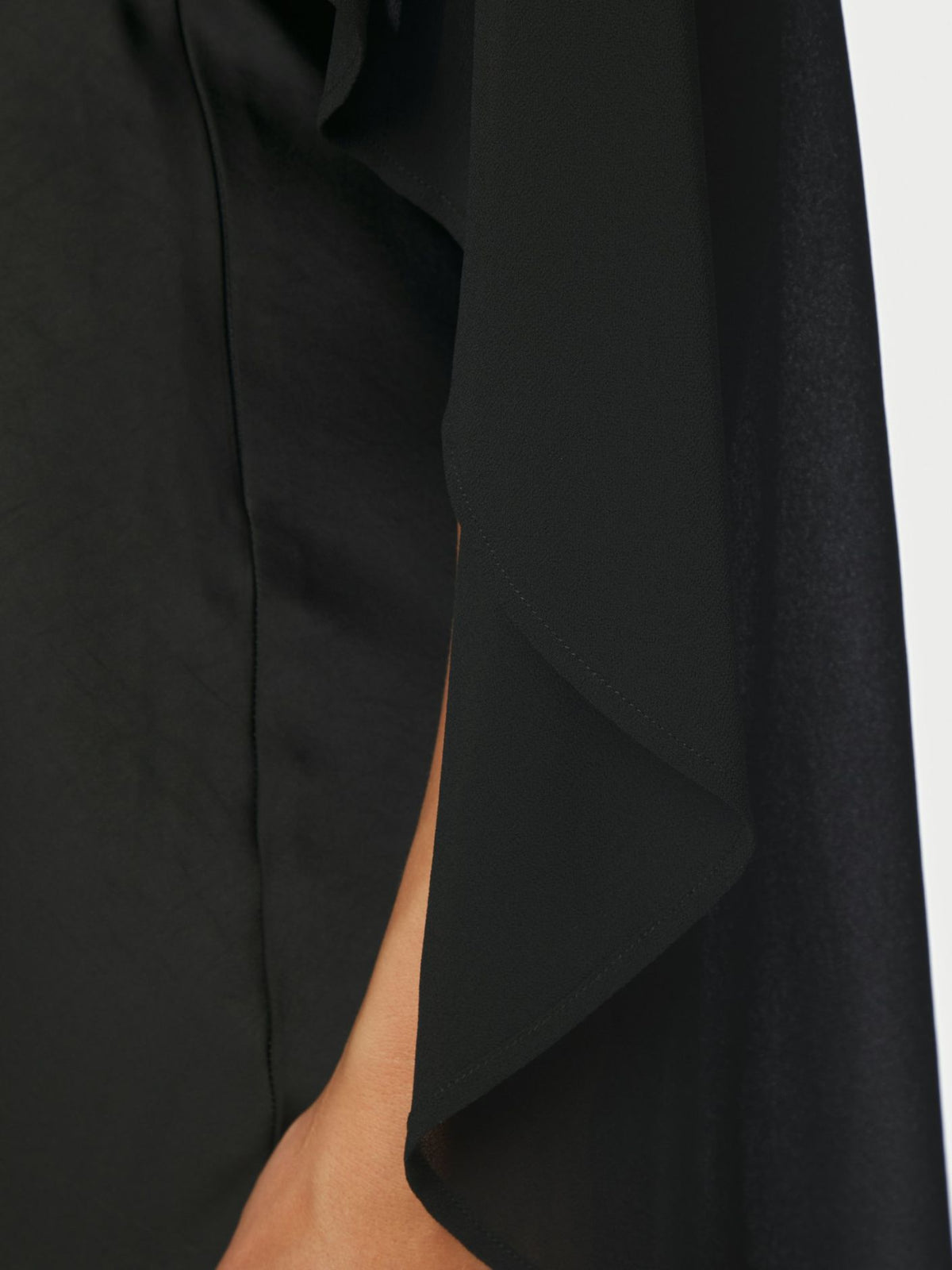 Manufi Chiffon Cape Black