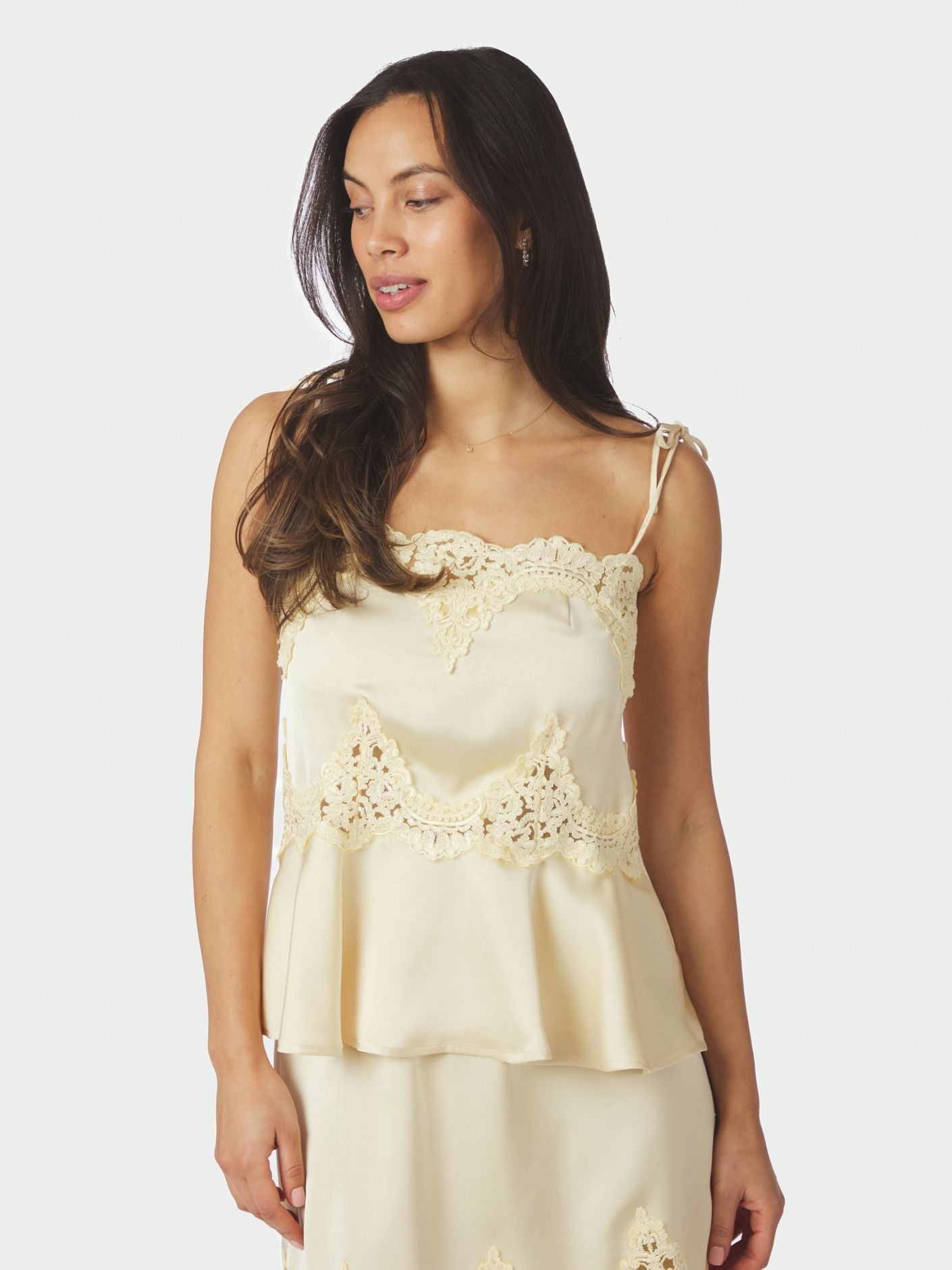 Kaela Heavy Sateen Lace Top Light Yellow