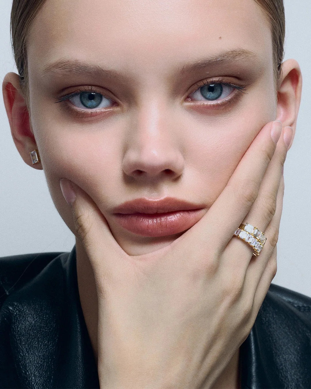 Half Emerald Ring Gold