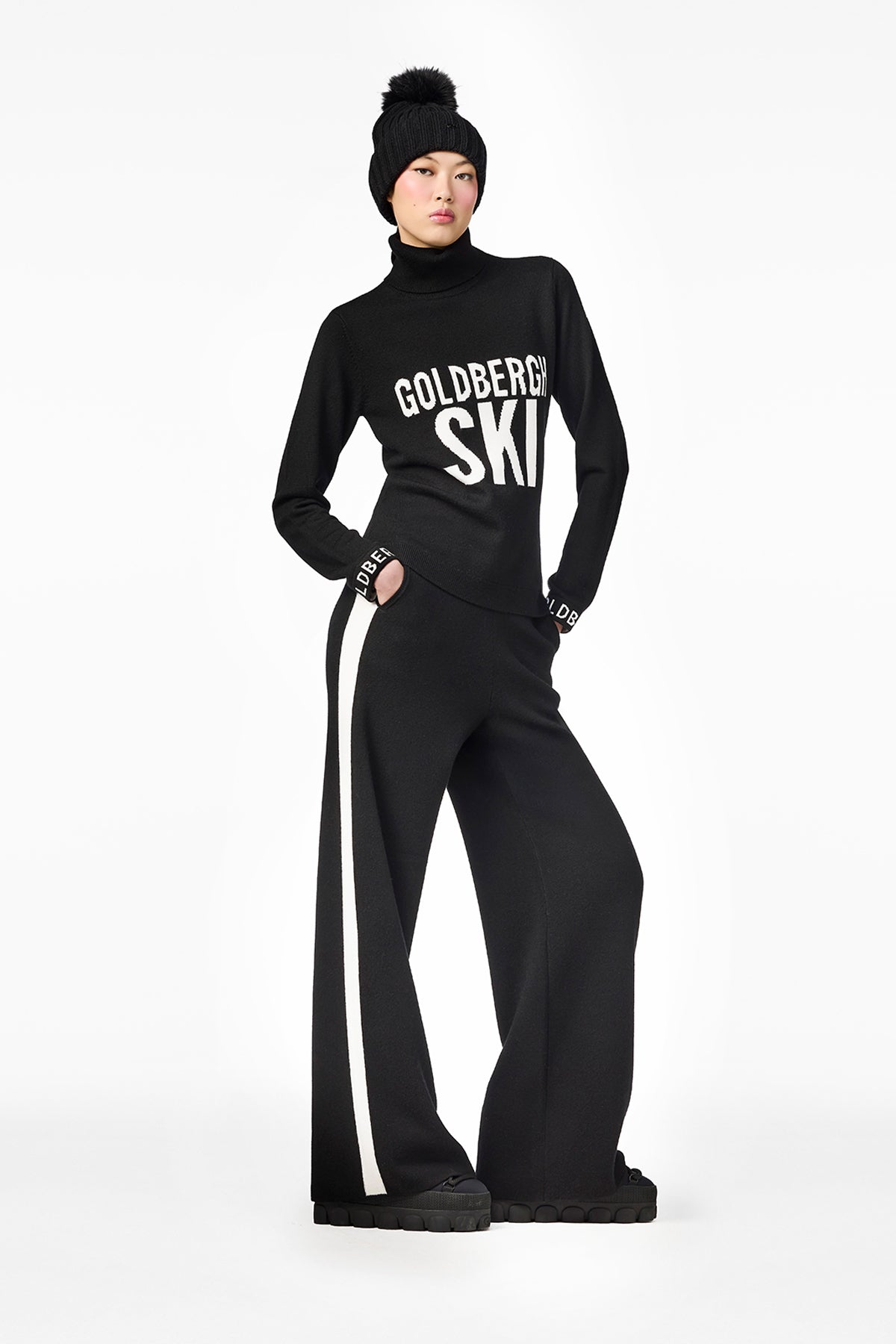 Hoi Sweater Black