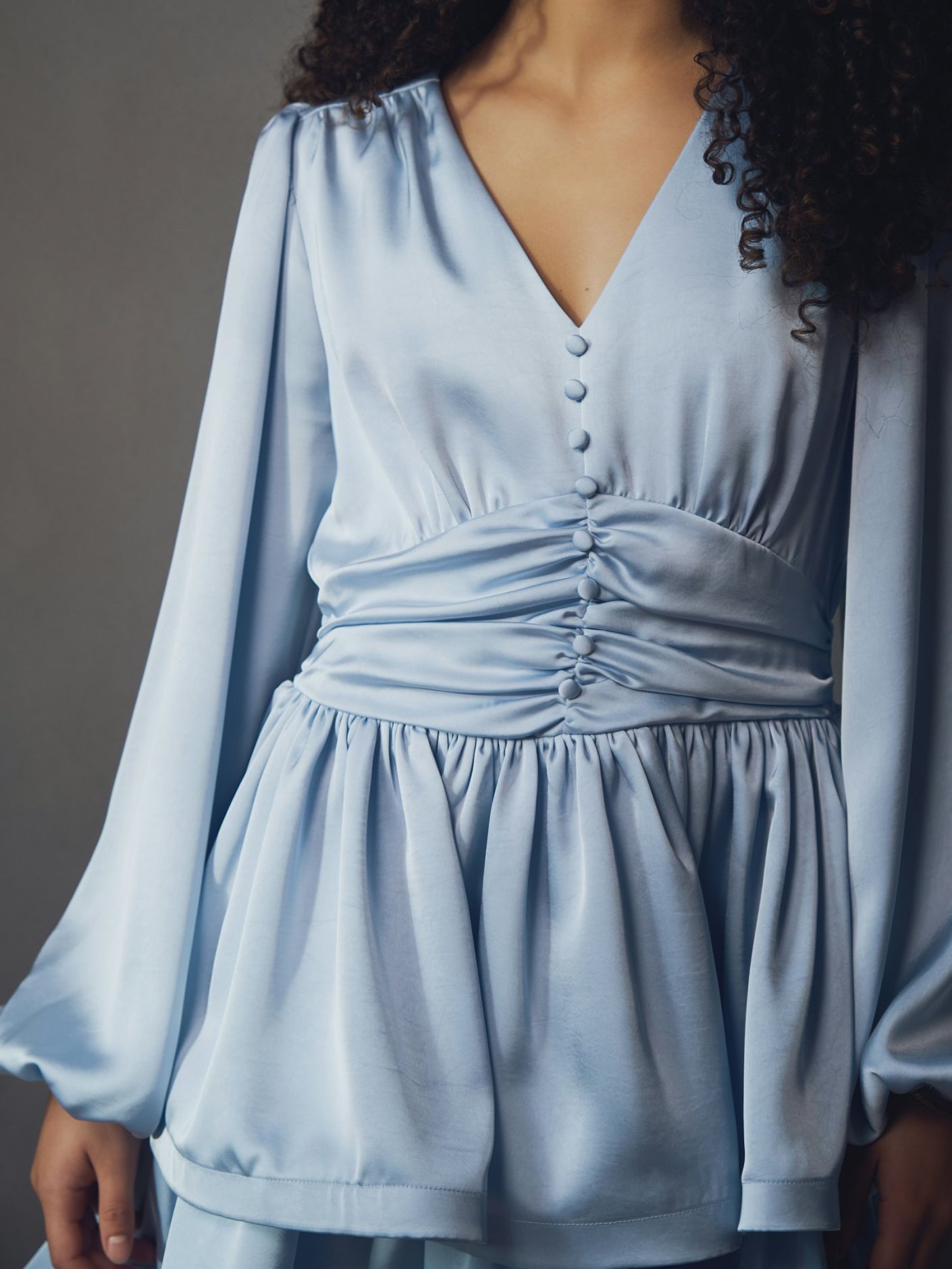 Rivana Heavy Sateen Kjole Lyseblå