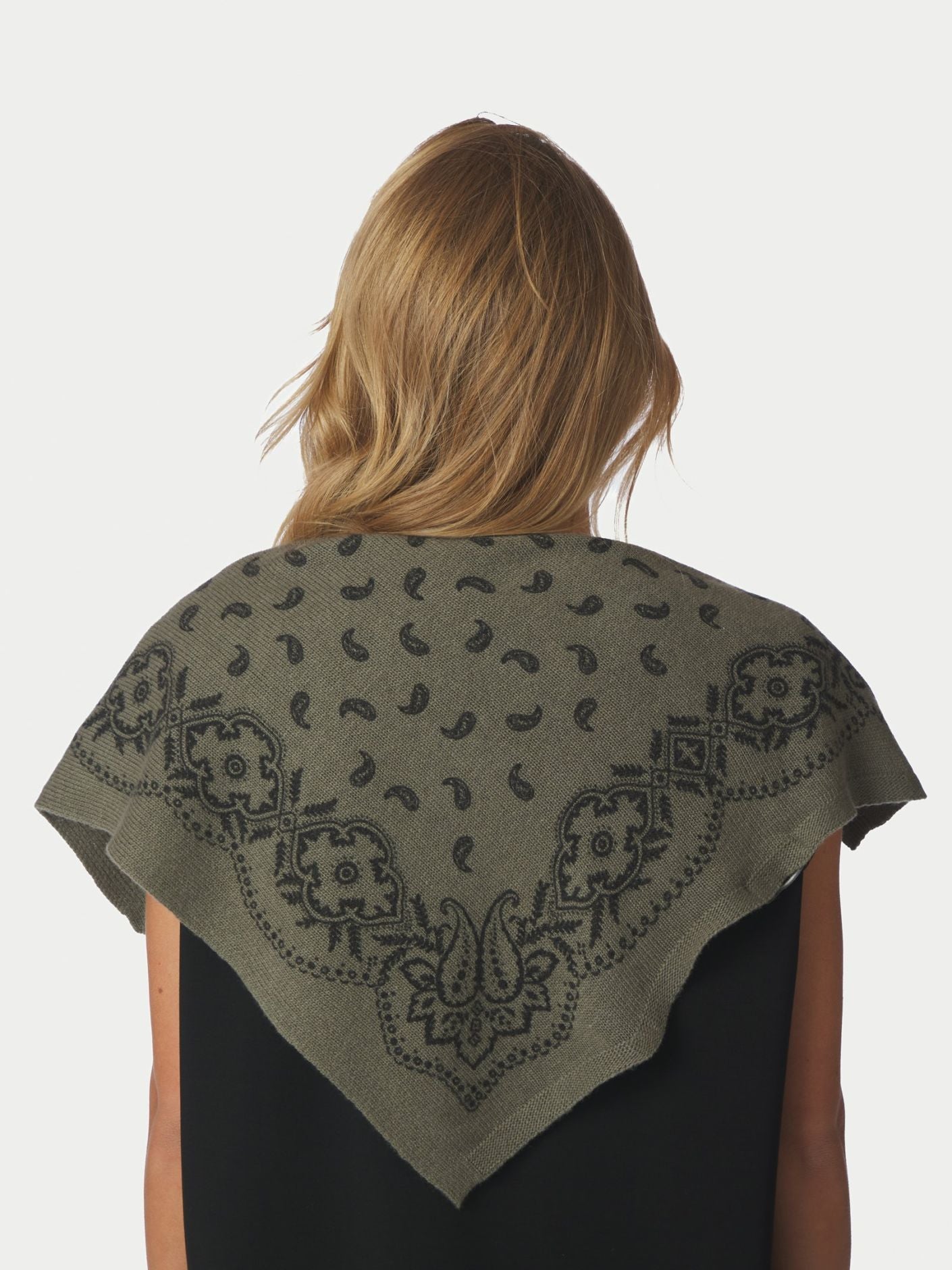 Adelina Paisley Knit Scarf Army