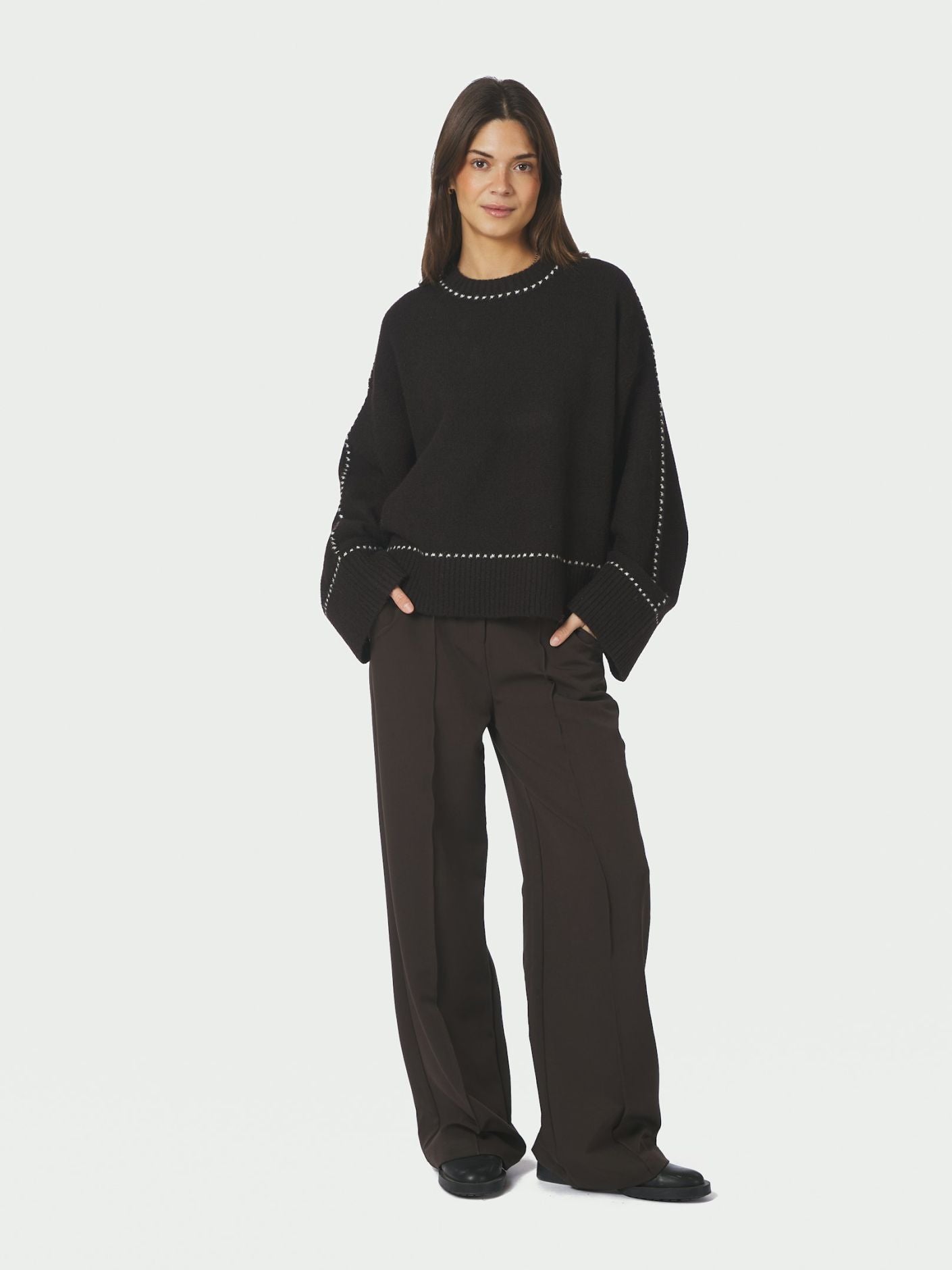 Roeme Knit Stitch Blouse Dark Brown