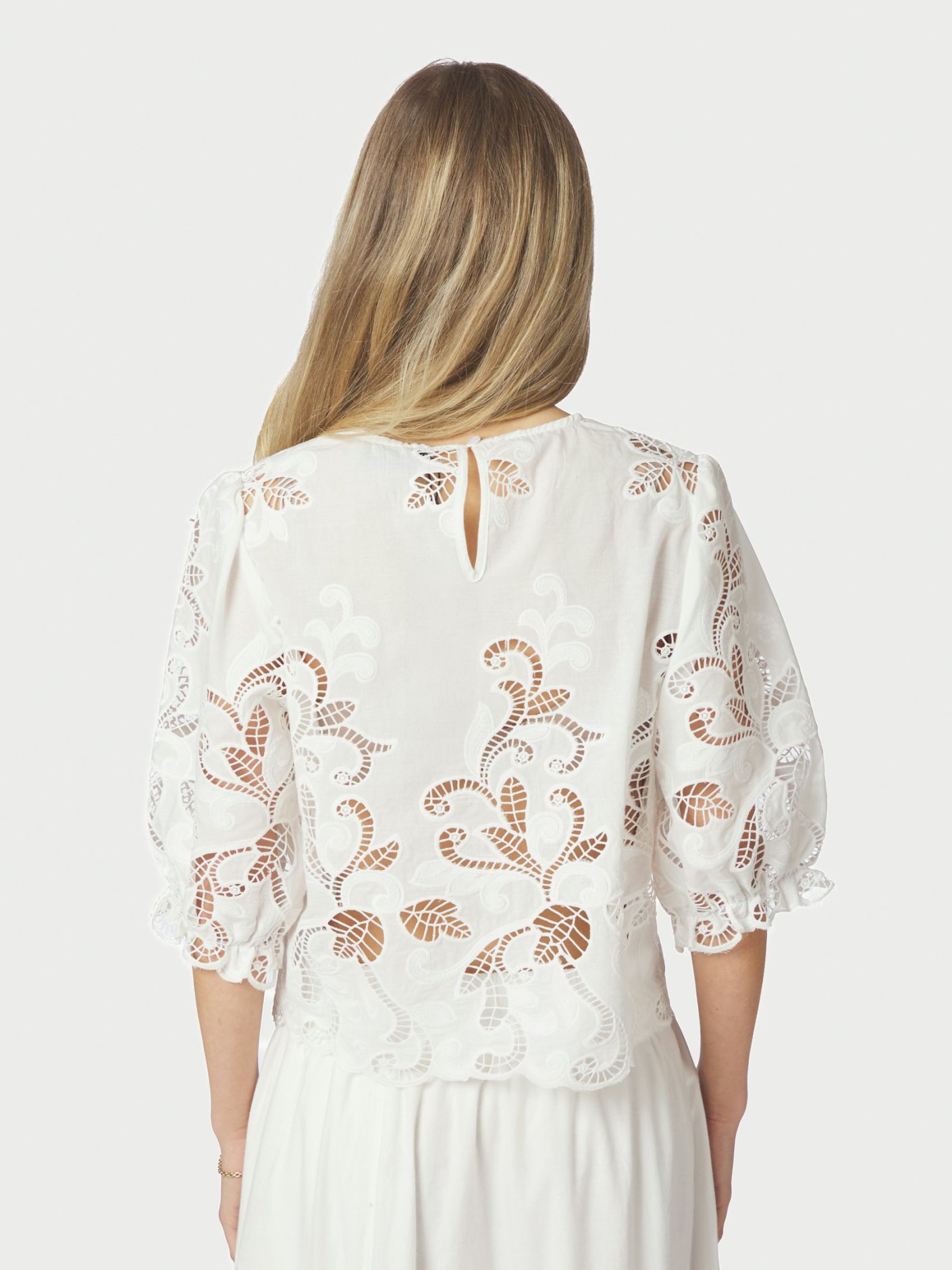 Fia Embroidery Blouse White