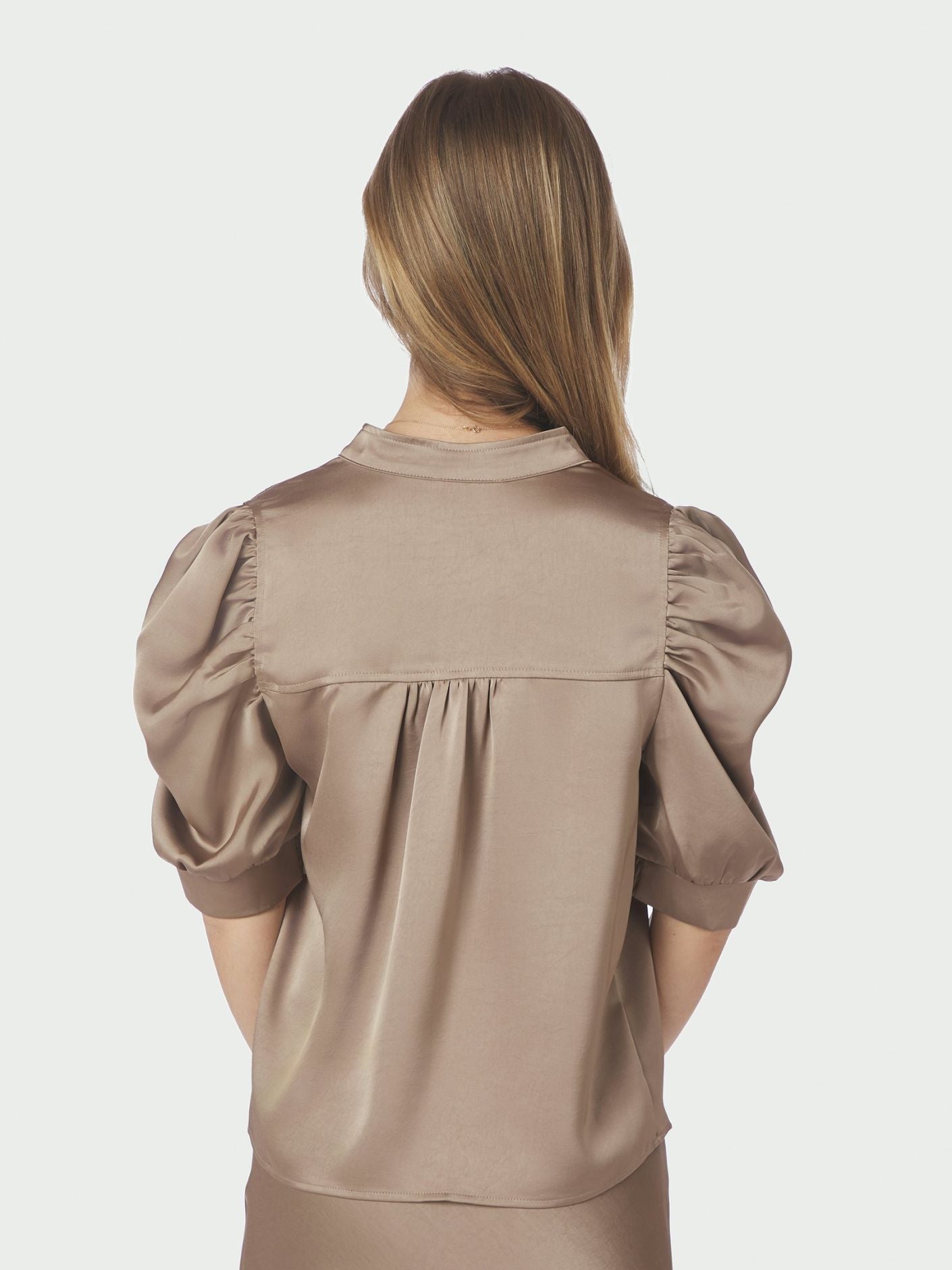 Roella Heavy Sateen Blouse Dark Taupe