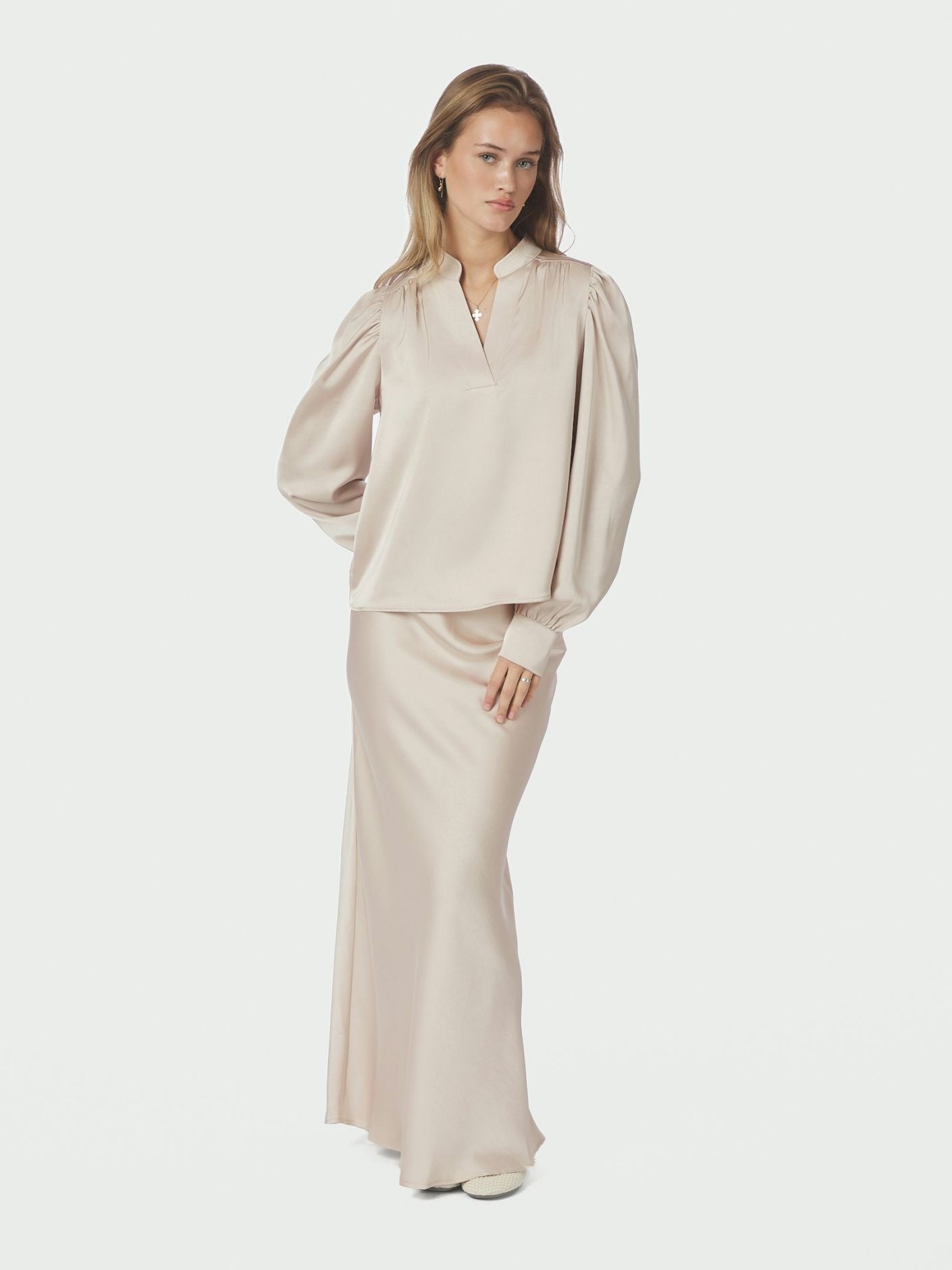 Rosslyn Heavy Sateen Blouse Champagne